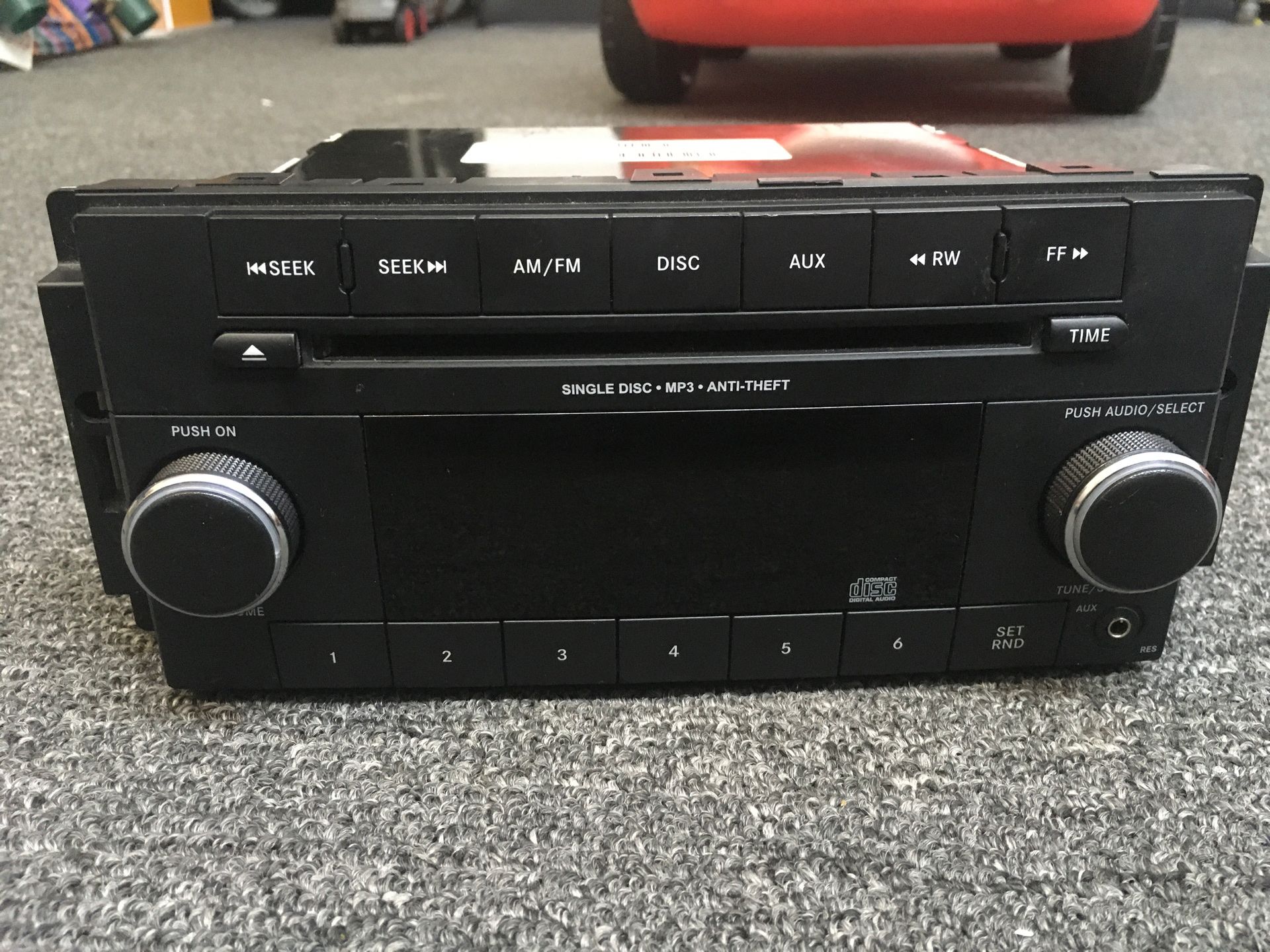 Dodge Challenger Stereo