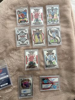 Soccer Trading Card Lot – Messi Ronaldo Maradona Auto