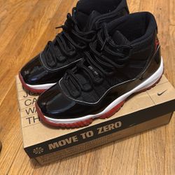 2019 Bred 11’s Size 9 