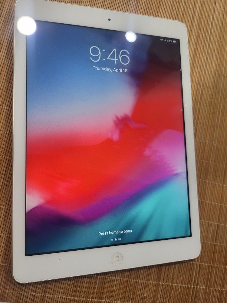 IPad Air Great Condition 