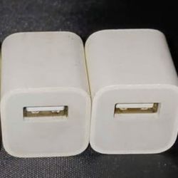 2 Apple usb power adapter cubes