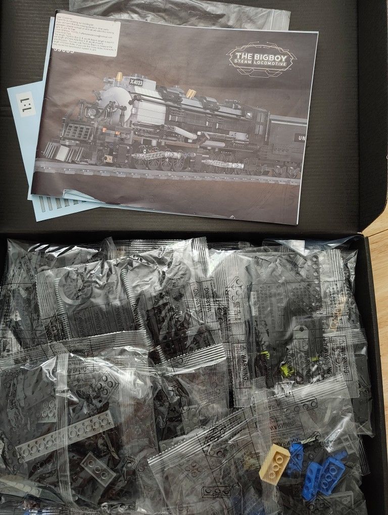 Big Boy Steam Locomotive Model 1608 pc Puzzle