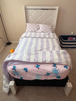 Twin bed and mattress for sell
