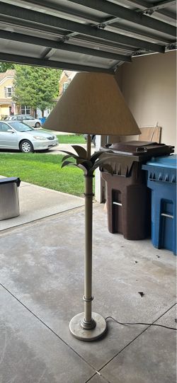 Unique Palm Leaf Floor Lamp