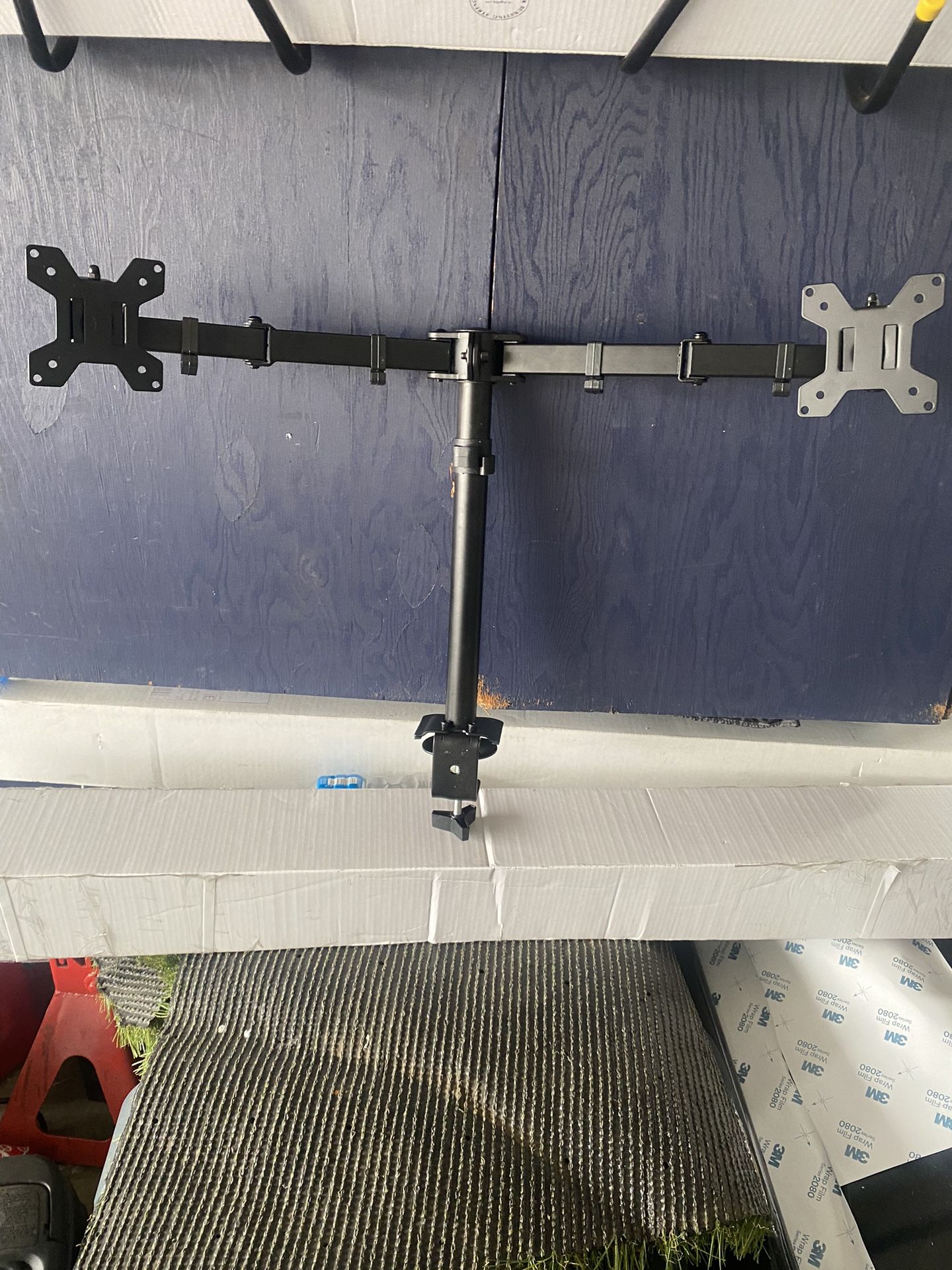 Dual Monitor Screen Holder