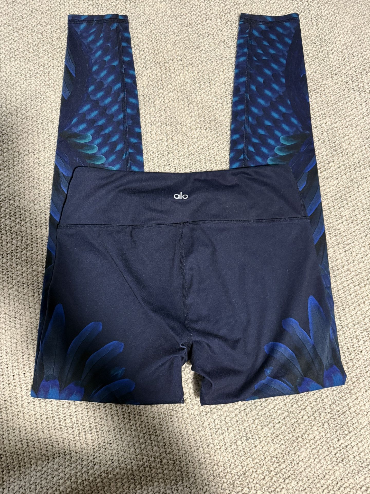 Alo Leggings Small