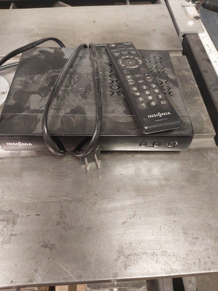 Insignia DTV Digital to Analog Converter