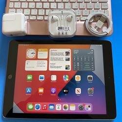  128GB / 32GB Apple IPad 5th generation (9.7” Retina / Touch ID / iOS 16) with case, keyboard, glass & Accessories 