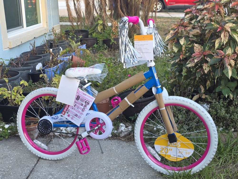 New Huffy SeaStar 20in Kid's Bike