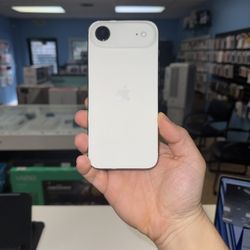 iPhone Air Gold 256Gb Unlocked New  Finance Available for $70 downpayment ✨