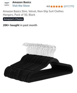 90 Velvet Slim Hangers.