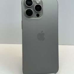 Apple iPhone 15 PRO MAX 256gb. ( Fully Unlocked Device )