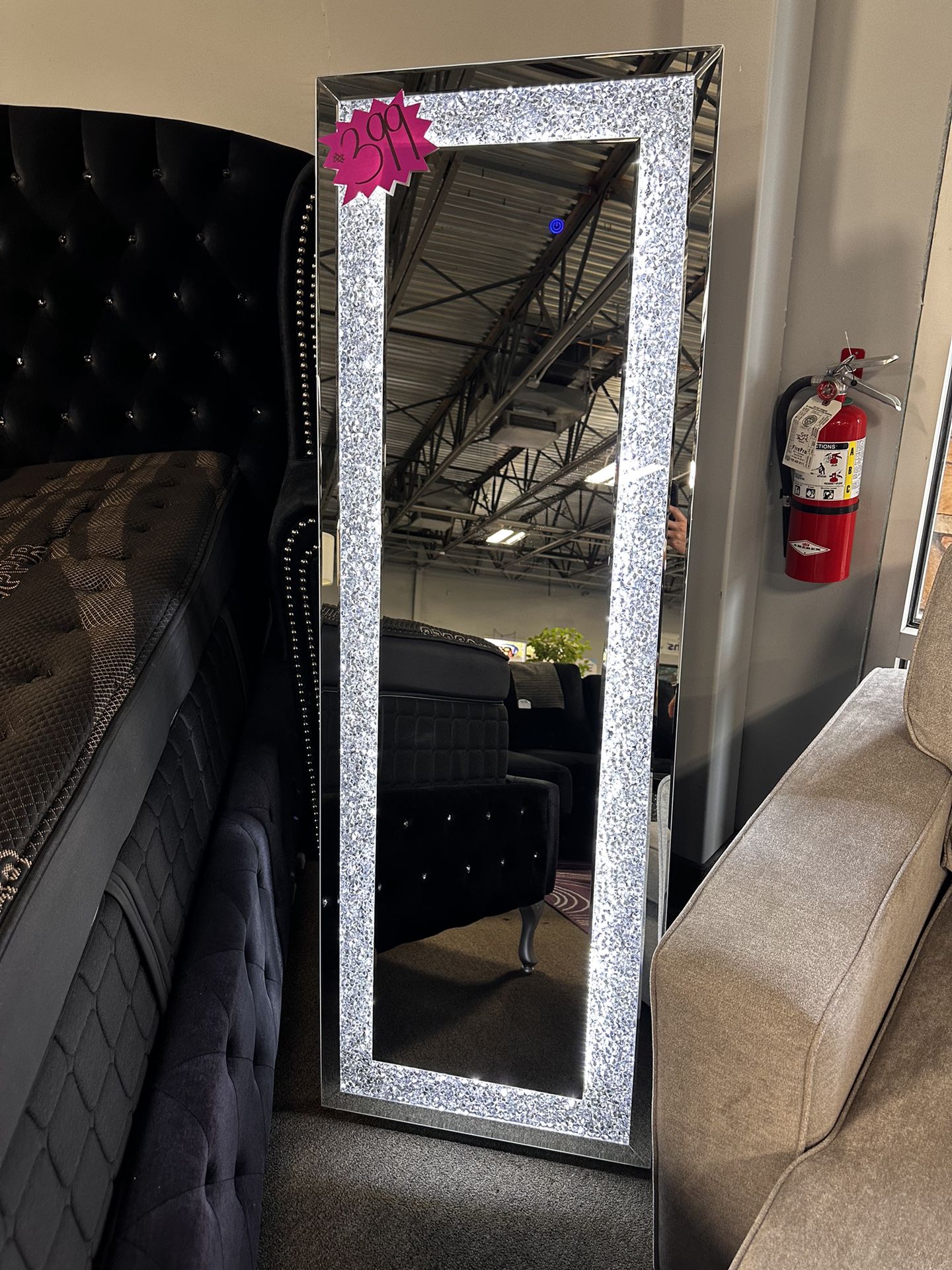 Led Mirror! $399 ๐ช Easy Financing! โ
๐ฅ๐ฉท