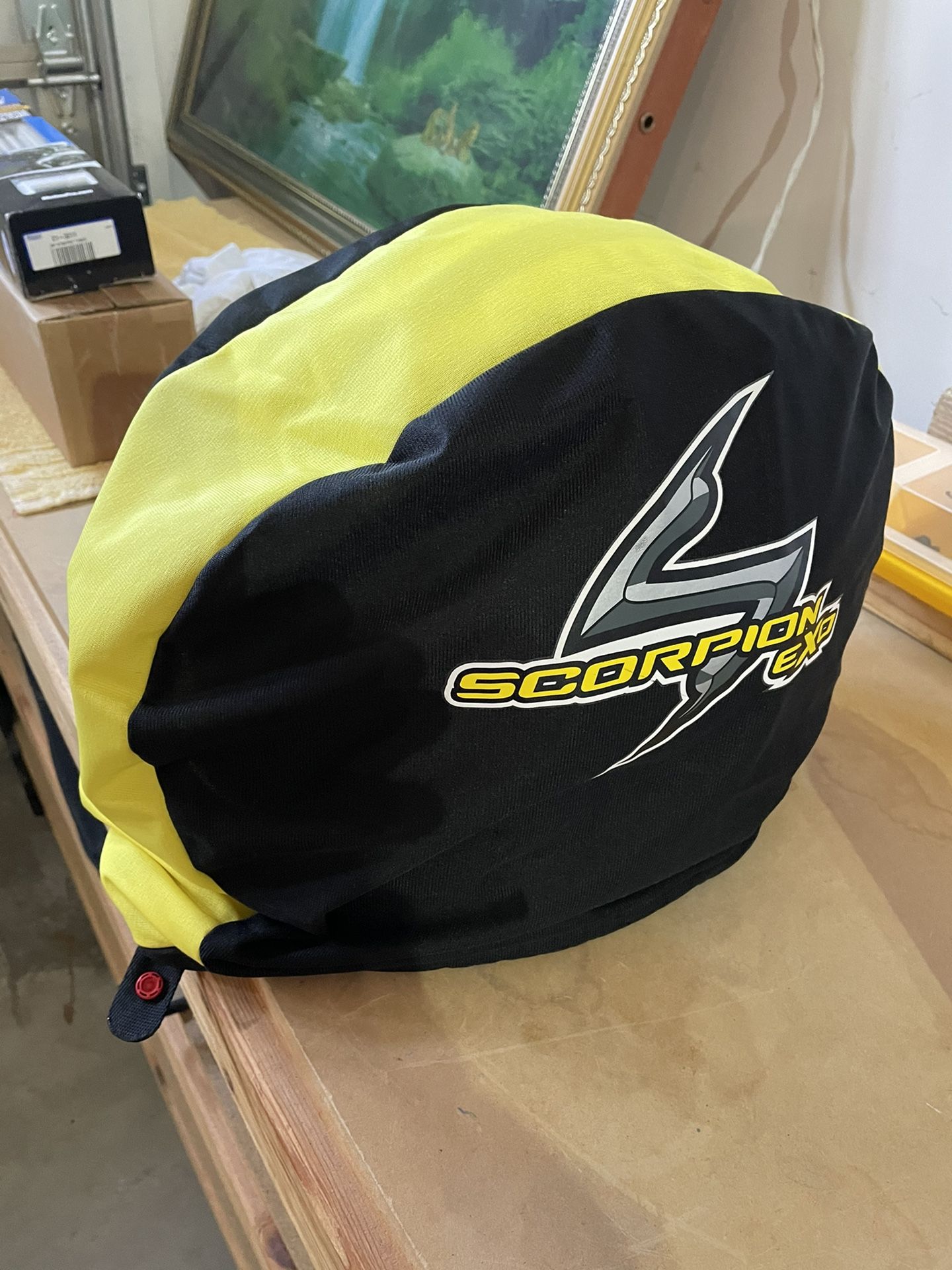 Scorpion EXO 1000 Motorcycle Helmet Medium