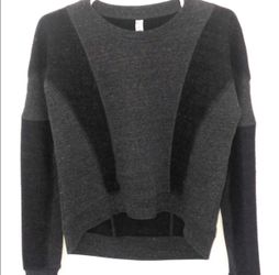 ALO Yoga Colorblock Crewneck Sweatshirt
