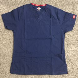 navy blue Dickies scrub set in medium petite