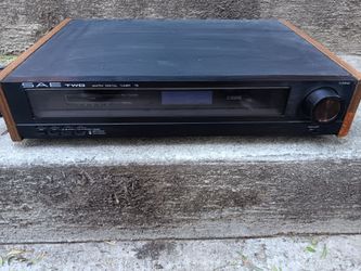 Vintage SAE Two Model T6 AM FM Digital Tuner Walnut Veneer Receiver - Black japan