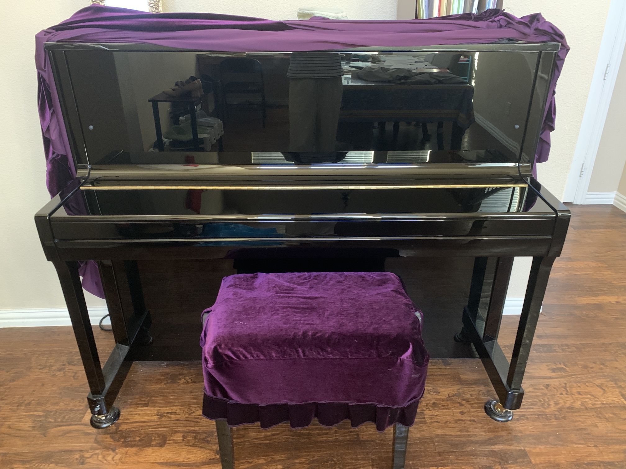 🎹 Kawai K-300 Upright Piano – Ebony Polish – Excellent Condition