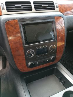 7" Bluetooth touch screen tv/w. Mic