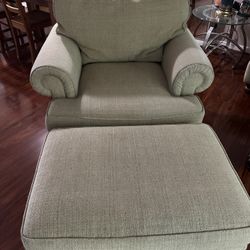 Comfy Big Chair w/ Ottoman Set $125