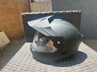 Medium Dirt bike helmet + bag