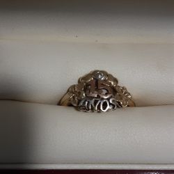 14KT GOLD DIAMOND QUINCEAÑERA RING