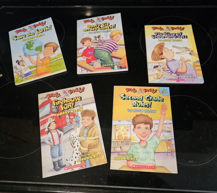 2nd / 3rd Grade Chapter Books - Ready Freddy - $10/all - Macki's Books n More