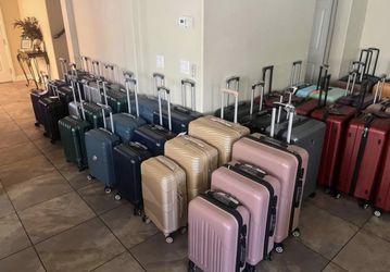 Brand New Luggage – Starting at $25! Multiple Colors & Sizes Available 🎒 📍 Pickup: S. Durango & 215 (Near IKEA) ✨ Fresh shipment just arrived! C