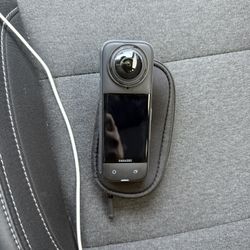 Insta360 X4 – Barely Used – Like New Condition