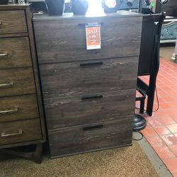 4 Drawer Chest