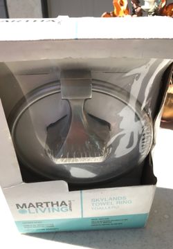 Towel ring martha Stewart