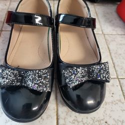 Girl's Shoes Size 32/210
