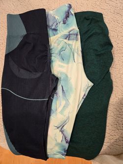 Bundle of leggings 2 new 1 used