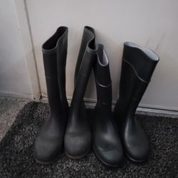 2 Pair of Men Water Boots Size 9