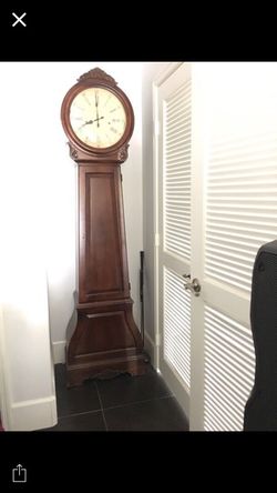 Grandfathers Clock Howard Miller