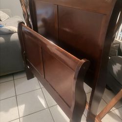 Twin Bed With Mattress 