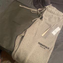 NWT ESSENTIALS MENS SWEATS