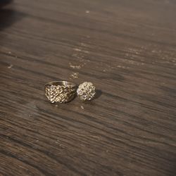 NUGGET RING AND 1 EARRING