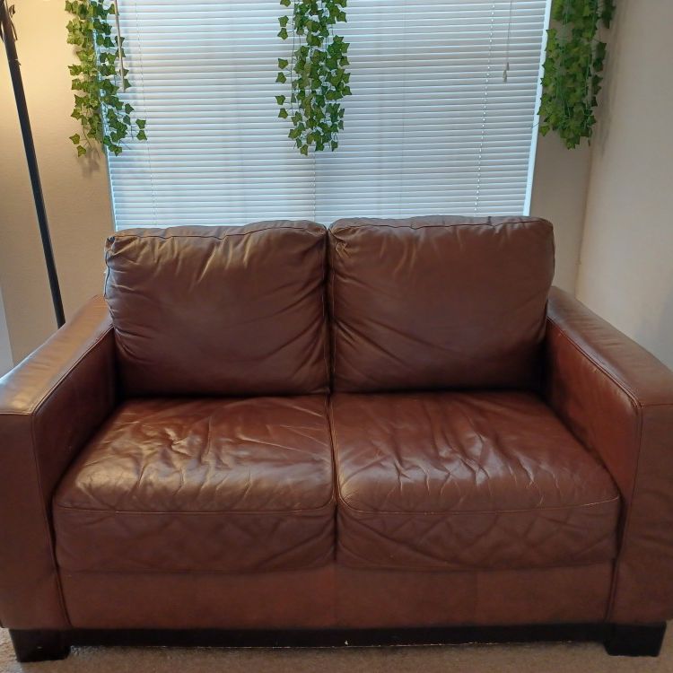 2 Seater Top Grain Leather Sofa/Loveseats