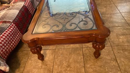 Ethan Allen coffee table with glass top ￼