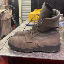 Size 13 Grey Vibram Military Boots