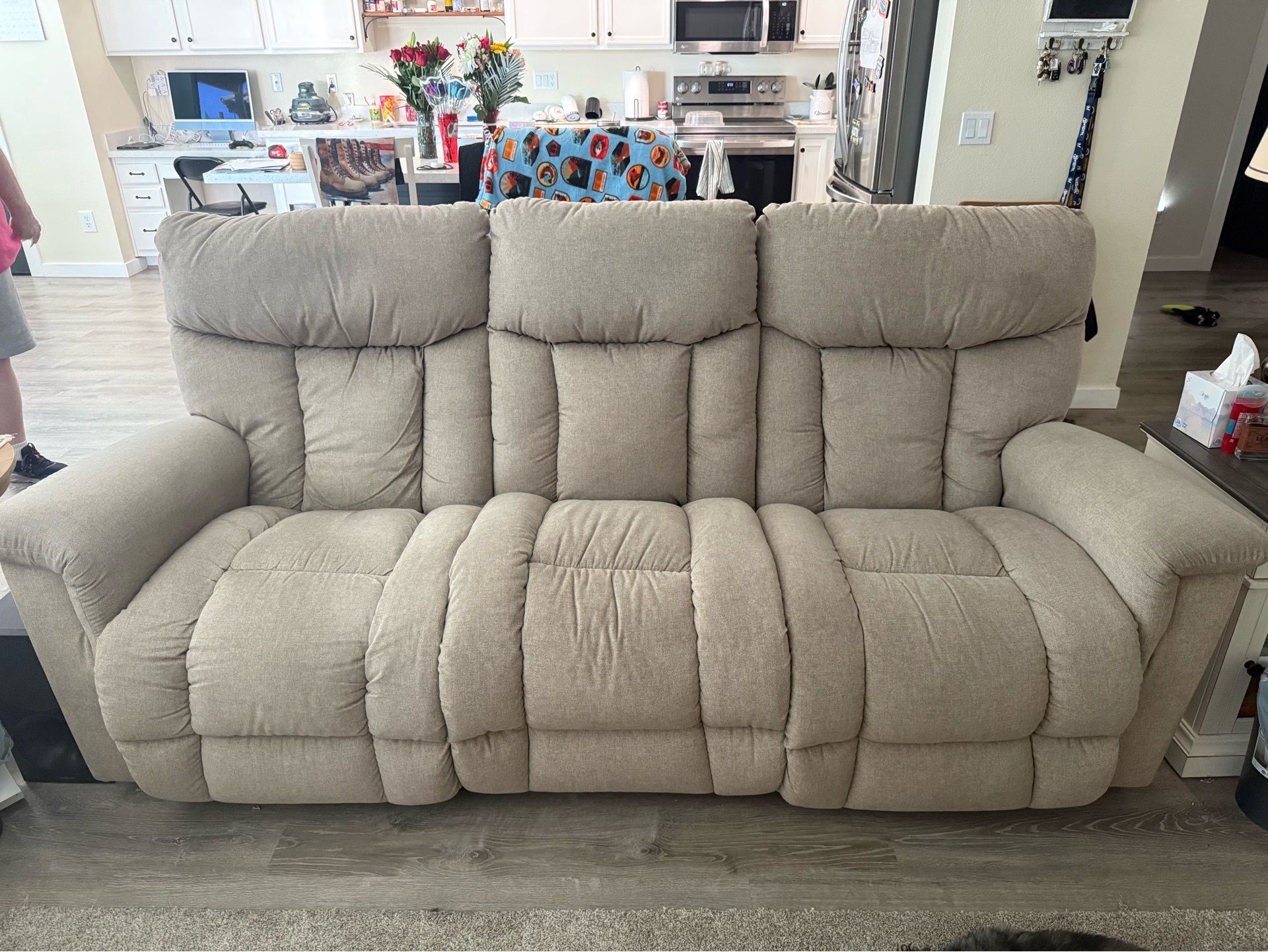 La-Z-Boy power sofa recliner