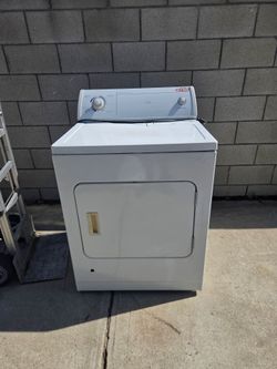 Whirlpool gas dryer in excellent working condition