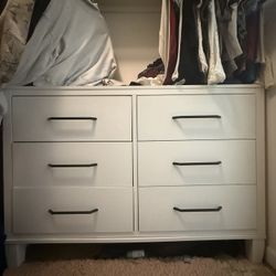 White 6 drawer dresser