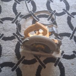 Dewalt Circular Saw