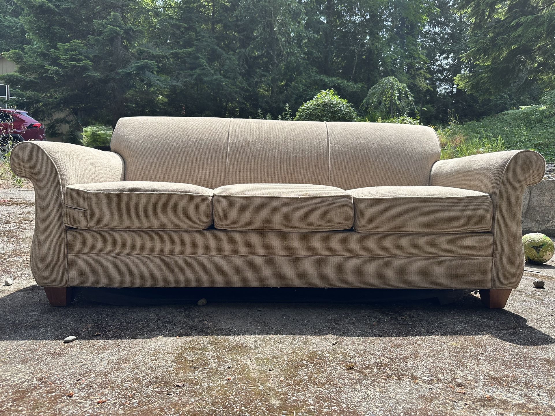 Free Sofa