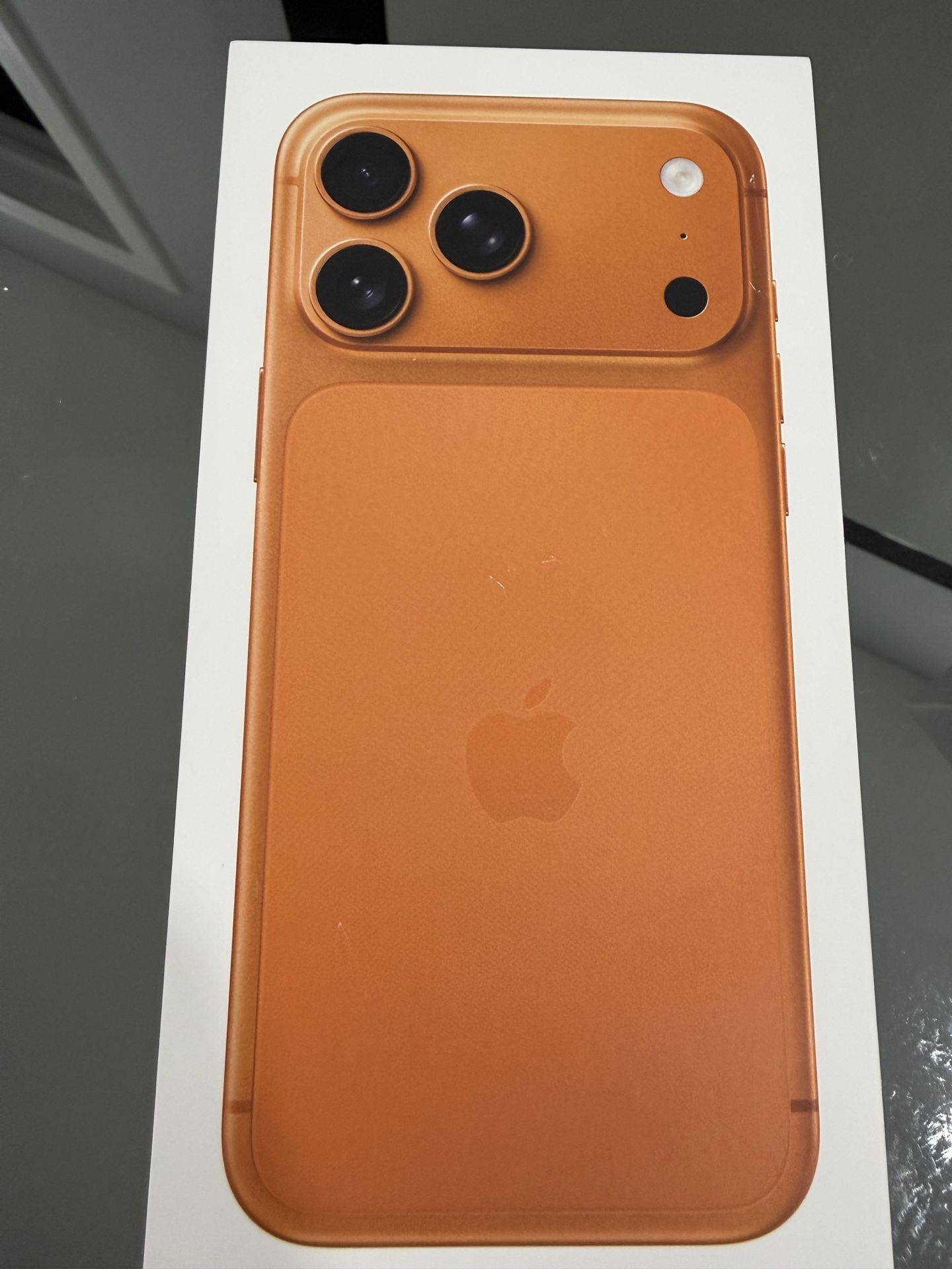 iPhone 17 Pro Max Cosmic Orange 