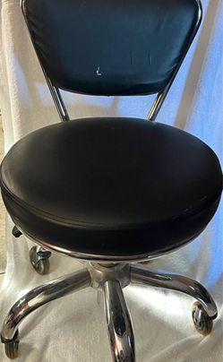Adjustable leather swivel chair