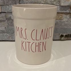 Rae Dunn Christmas Crock/Vase 