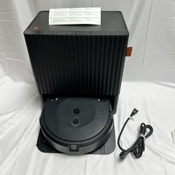 iRobot - Roomba Combo 10 Max Robot Vacuum & Mop + AutoWash Dock